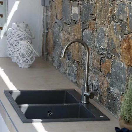וילה Nikiforos Villa, Coastal Retreat, By Thinkvilla *