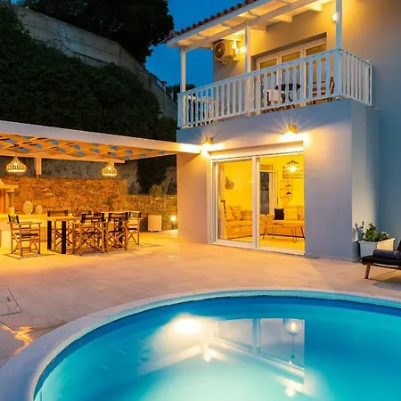 Nikiforos Villa, Coastal Retreat, By Thinkvilla * Skaleta